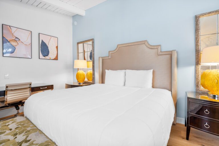 Newly Renovated Room - Grand Suite - Pacific Crest Hotel